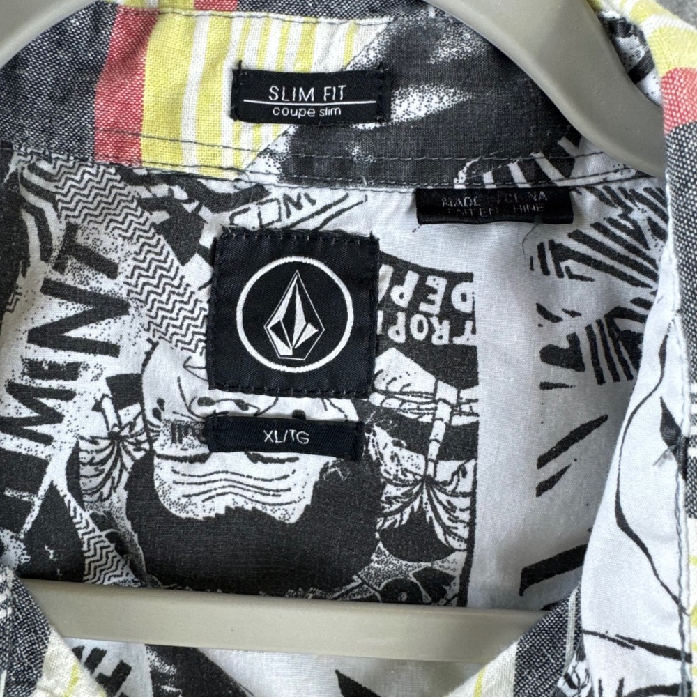 Volcom Horzy SS Shirt Men XL Gray Yellow Red Striped Slim Fit Cotton (1722) - Picture 2 of 10